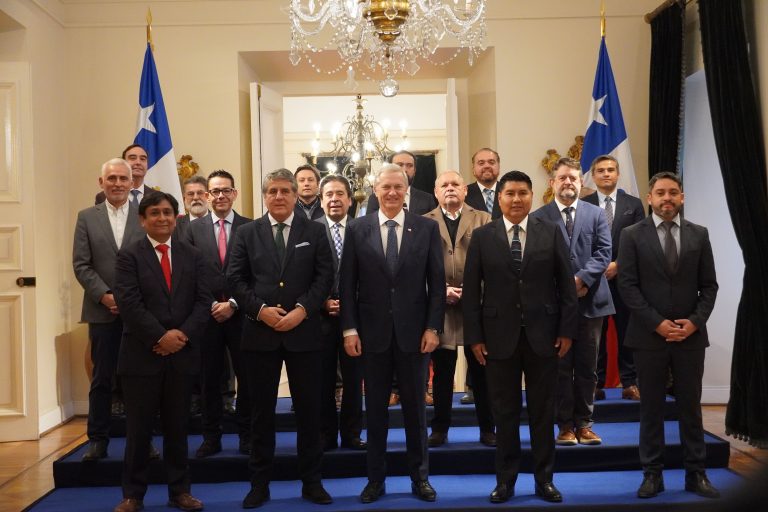 Gobernadores Regionales se reunieron con Presidente Kast en La Moneda